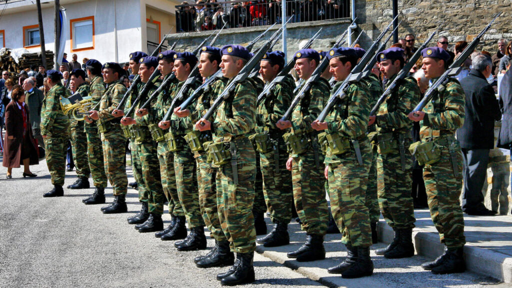 Greek Male Citizens To Submit Information For Military Recruitment Purposes