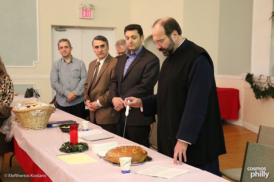 Epirotes of Philadelphia “Omonia” Cut Vasilopita – Photo gallery