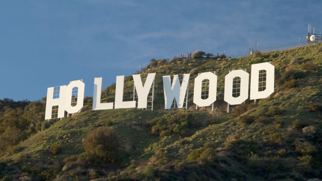 St. Luke Bid ‘n’ Buy, Hooray For Hollywood