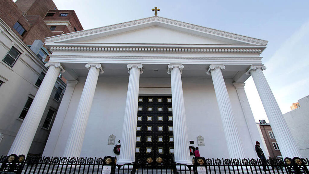 St. George Philoptochos to host annual Bid ‘n’ Buy