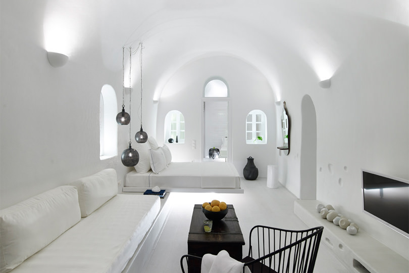 Carved into a Cliff: A Beautiful Cave Suite in Oia