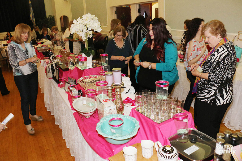 Ladies Philoptochos Society “Ai Myrophoroi” Hosts Bid and Buy