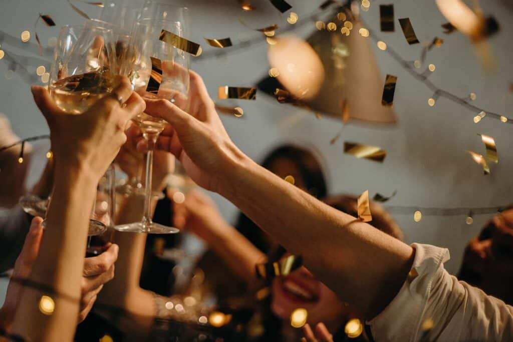 Holy Trinity (de) New Year’s 2020 Countdown, Till The Return Of The Roaring ’20s