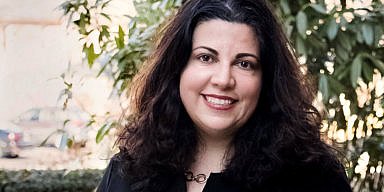 Dr. Niki Mendrinos