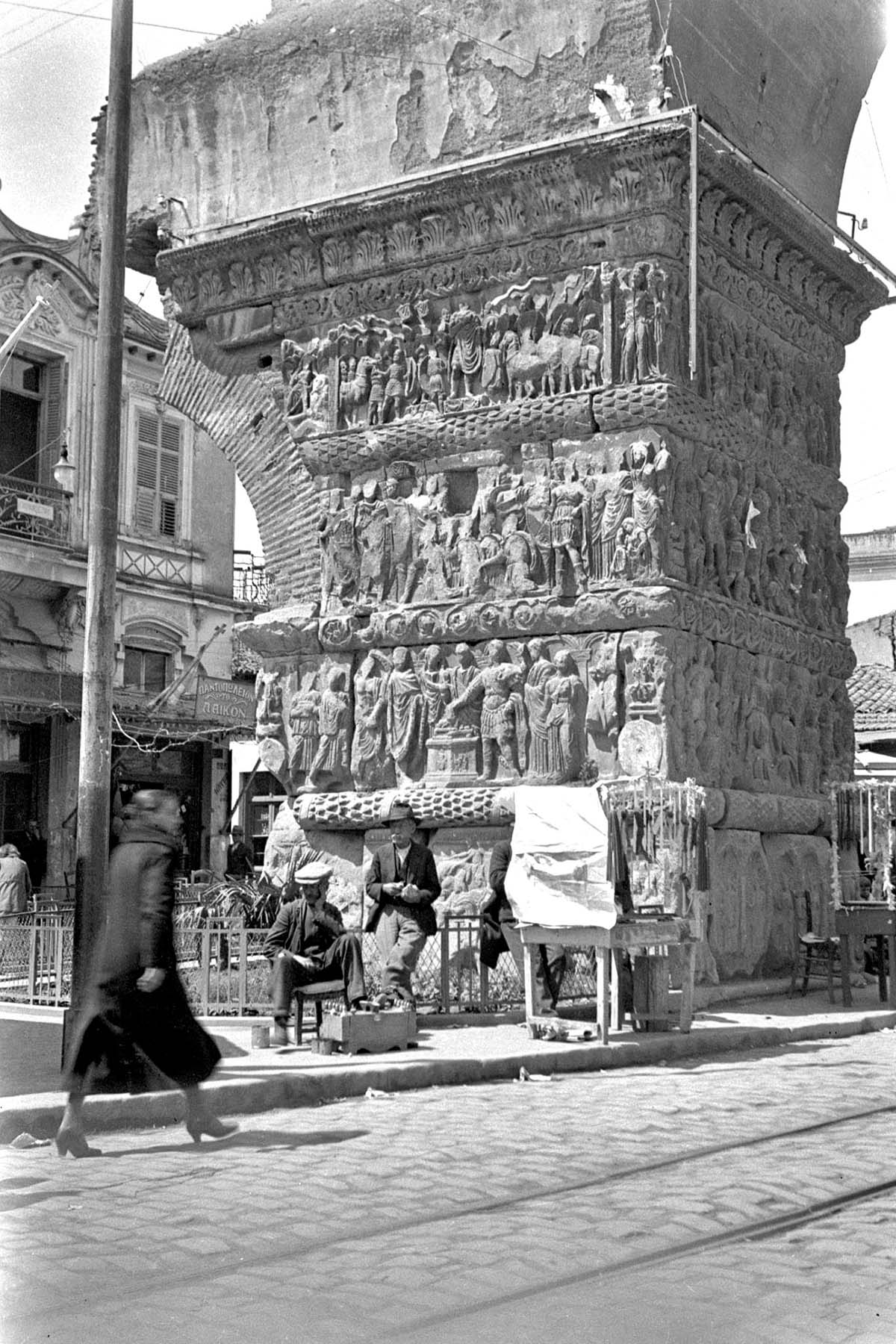 Candle vendors at the Arch of Galerius in Thessaloniki, in 1935.
