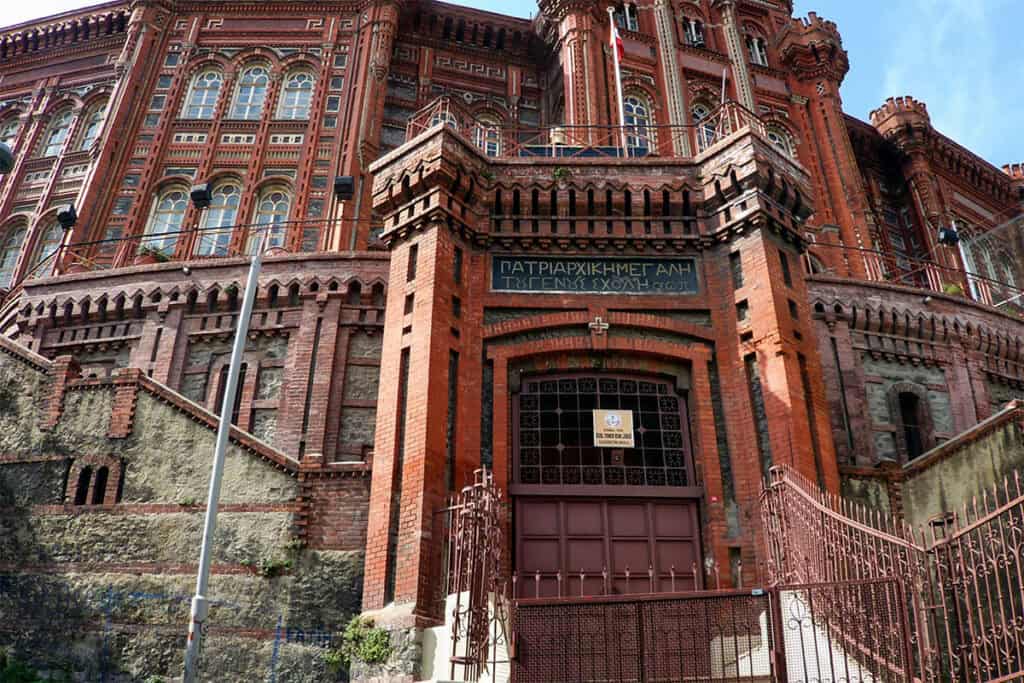 The Great School of the Nation Temporarily Relocates in Istanbul
