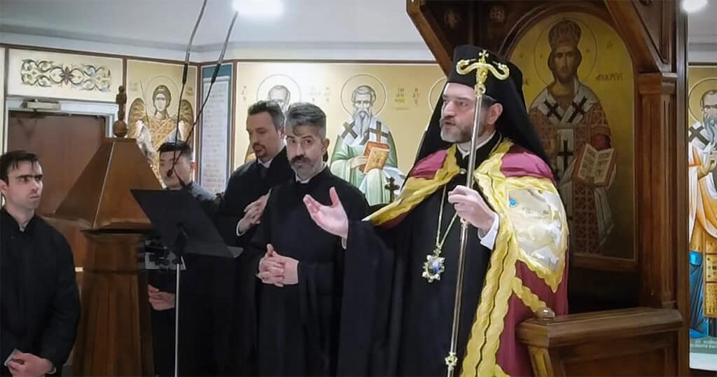 Holy Thursday Service at St. Thomas in Cherry Hill Presided Over by Metropolitan Apostolos