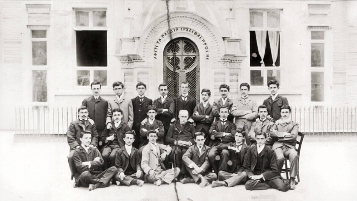 Pontian Greek students and teachers at the Phrontisterion of Trebizond in 1903
