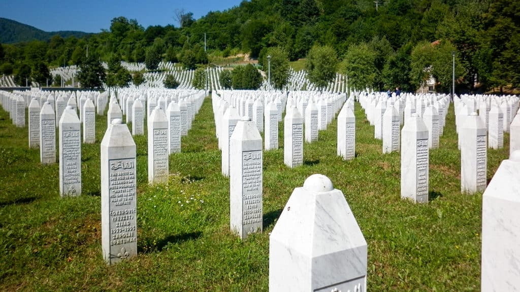 Ratko Mladić’s Death Brings the Greek Volunteers at Srebrenica Back Into View